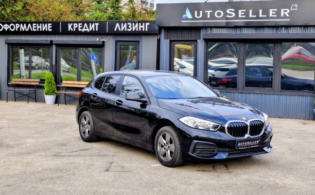 BMW 1 серия F40, 2021 г