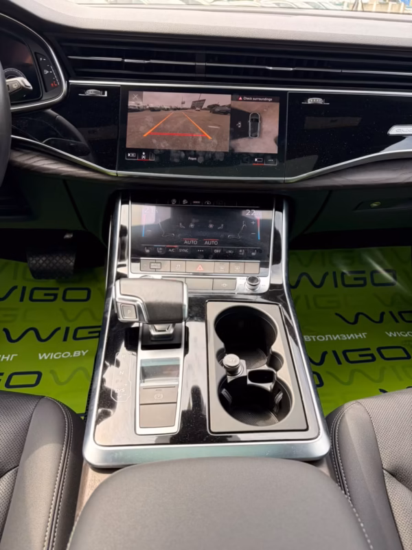 Audi Q8 I, 2021 г